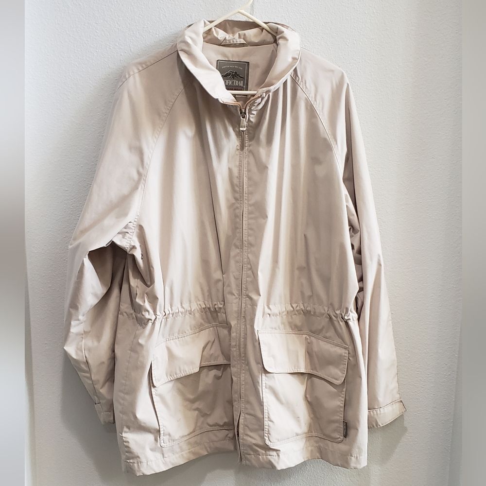 pacific trail tan lightweight jacket women's  size XL